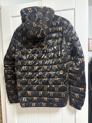 Chaqueta Burberry Negra y Dorada