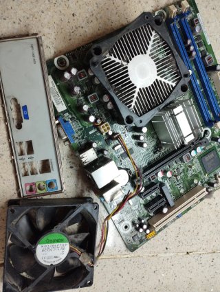 Placa base Intel Pegatron + micro 2,6 GHZ