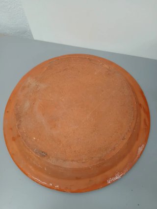 Prato de cerâmica decorativo