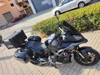 BMW F900XR Triple Black 105cv-