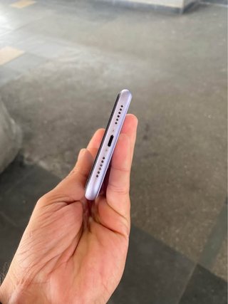 iPhone 11 64GB Lila