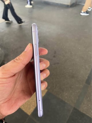 iPhone 11 64GB Lila