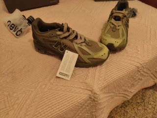Zapatillas New Balance Beige y Verde