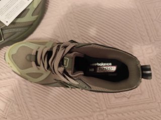 Zapatillas New Balance Beige y Verde