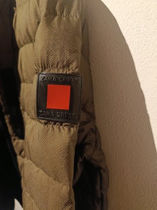 Plumífero Zara SRPLS Verde Talla M. NUEVO