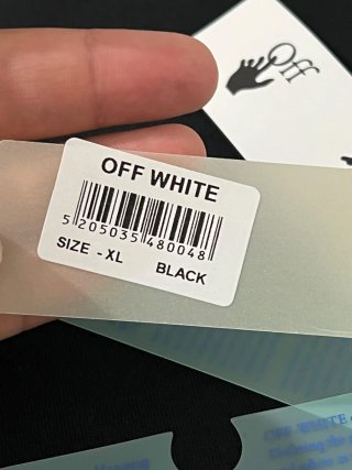 T-Shirt Off-White Preta Tamanho XL Premium