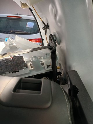 CINTURON SEGURIDAD TRASERO IZQUIERDO Peugeot 2008 (03.2013->)