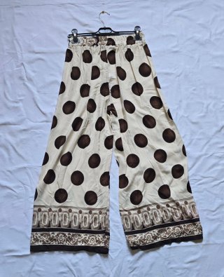 Completo donna beige e marrone pois
