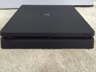 PS4 Slim 1TB v11.50 + Muchos Juegos