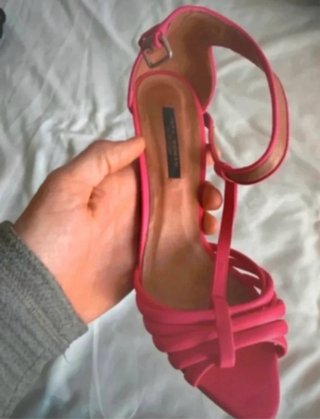 Sandalias tacón Zara rosa