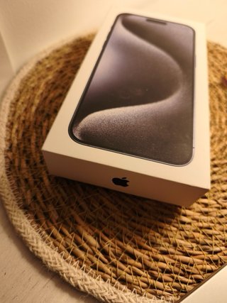 iPhone 15 Pro Max 256GB 91% Bateria + 3 fundas