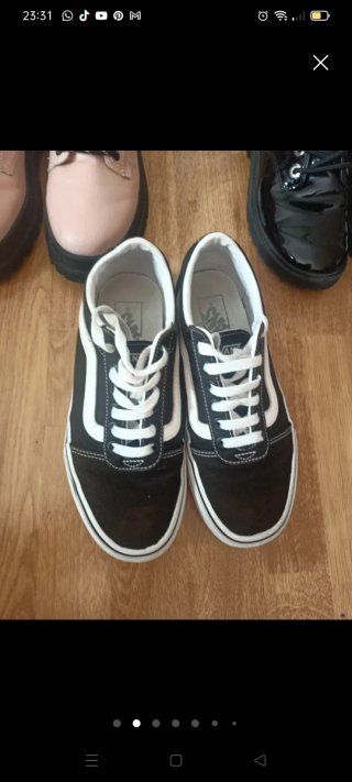 Deportivas Vans Negras y Blancas