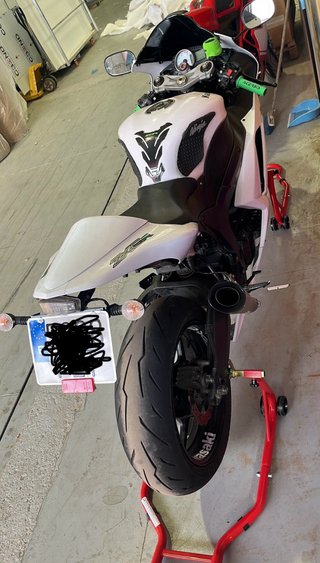 Kawasaki ZX6R Ninja 2008 Blanca