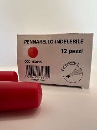12 Pennarelli Indelebili Tinta Unita Rossi