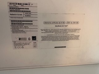 MacBook Air 13,6” M2 8GB RAM 256GB SSD