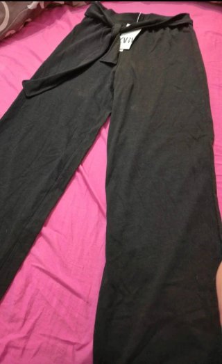 Pantalón ancho Zara negro Talla M