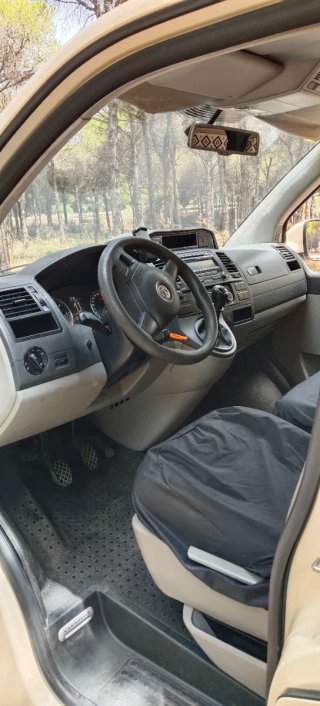 Volkswagen Caravelle 2010