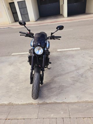 Yamaha XSR900 Negra - Como Nueva