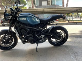 Yamaha XSR900 Negra - Como Nueva
