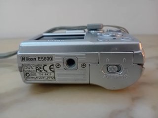 Nikon Coolpix 5600 Fotocamera Digitale Vintage
