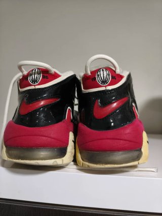 Nike Air More Uptempo Rojo Negro