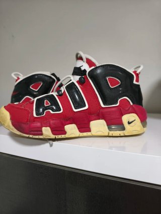Nike Air More Uptempo Rojo Negro