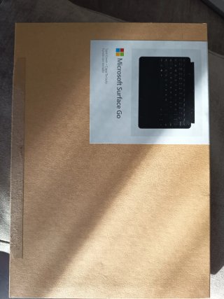 Surface go 4 8/128 más teclado