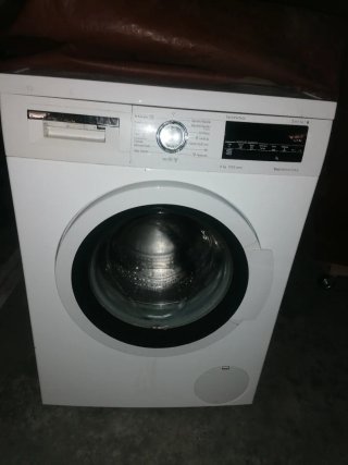 Lavadora Blanca Bosh serie 6 8 kg de carga