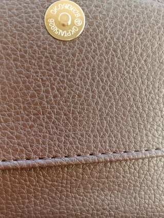Portafoglio Steve Madden trapuntato marrone