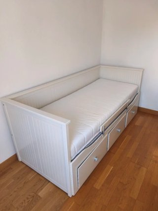 Diván blanco Ikea con cajones incluye 2 colchones
