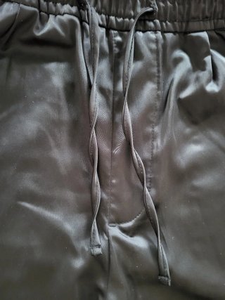 Pantalón Zara Raso. Vestir. Fresco. Elegante