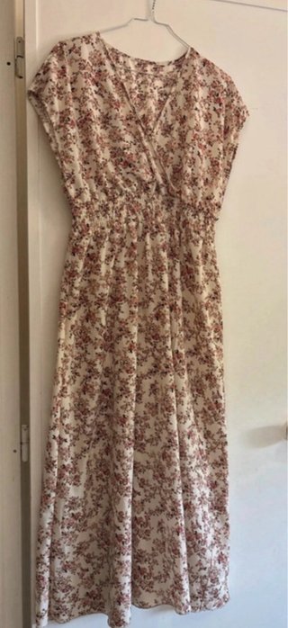 Vestido floral blanco y rosa