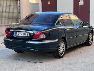 Jaguar X-Type