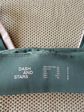 Top deportivo DASH AND STARS verde