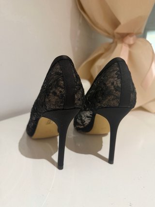 Zapatos de tacón encaje negro talla 39
