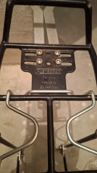 Portabultos Pletscher Negro Soporta 25kg