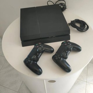 Playstation 4 PS4 Nera