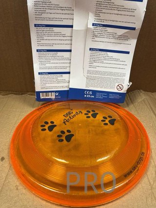 TRIXIE Disc Dog Activity