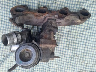 Turbo y colector de escape