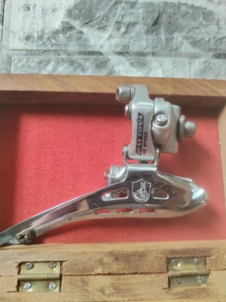 Desviador delantero Campagnolo Daytona