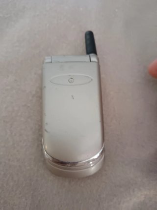 Teléfono Móvil Motorola V26 GSM