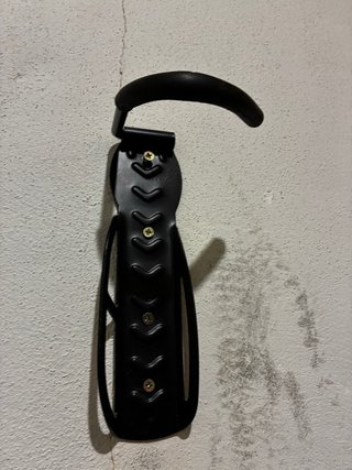 Gancho para colgar bicicleta en pared