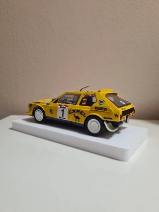 Scalextric Coche Rally Amarillo Camel 1
