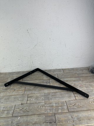 Escuadra para estantería de pared