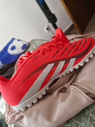 Botas de fútbol Adidas Predator Rojas
