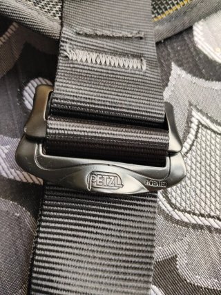 Arnés de seguridad Petzl Volt