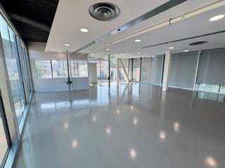 Oficina en alquiler en El Parc i la Llacuna del Poblenou en Barcelona