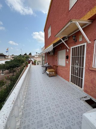 Chalet en venta en La Siesta - El Salado - Torreta en Torrevieja
