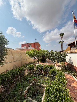 Chalet en venta en La Siesta - El Salado - Torreta en Torrevieja
