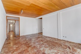 Piso en venta en La Salut en Barcelona